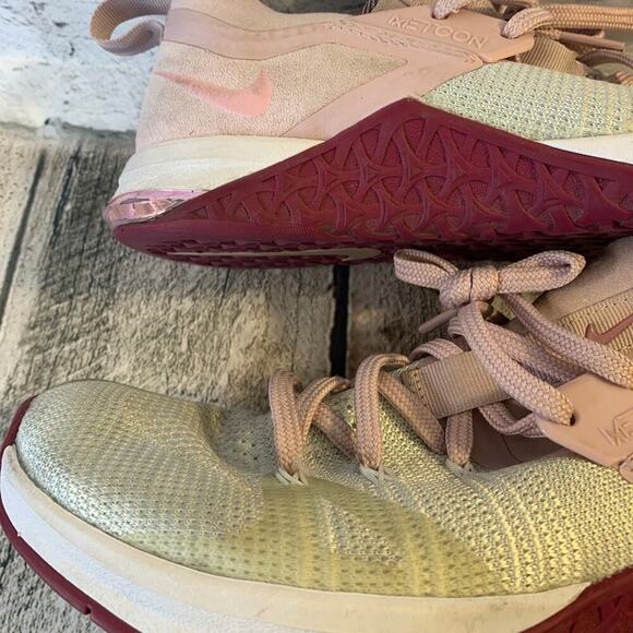 NIKE Women’s MetCon FlyKnit 3 Pink Sneakers / Size: 8.5 - Picture 10 of 13